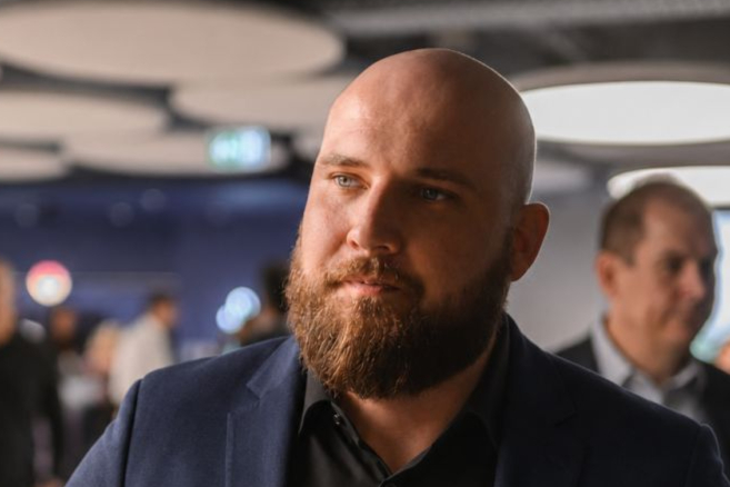 The KPI Hedge: How a Lithuanian Angel Prices Trust Into a Nigerian Bet